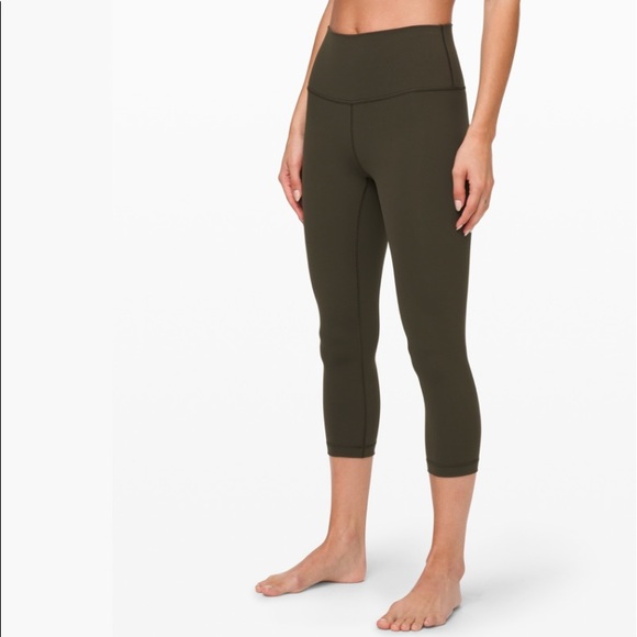 lululemon athletica Pants - Lululemon WUNDER UNDER CROP